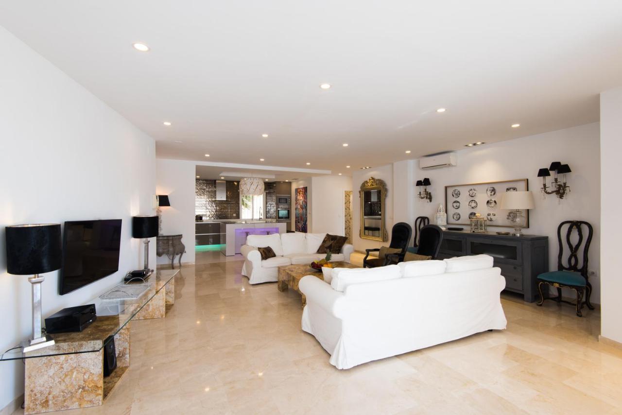 ROYAL TORREQUEBRADA Apartment primera linea de mar Benalmádena Exterior foto