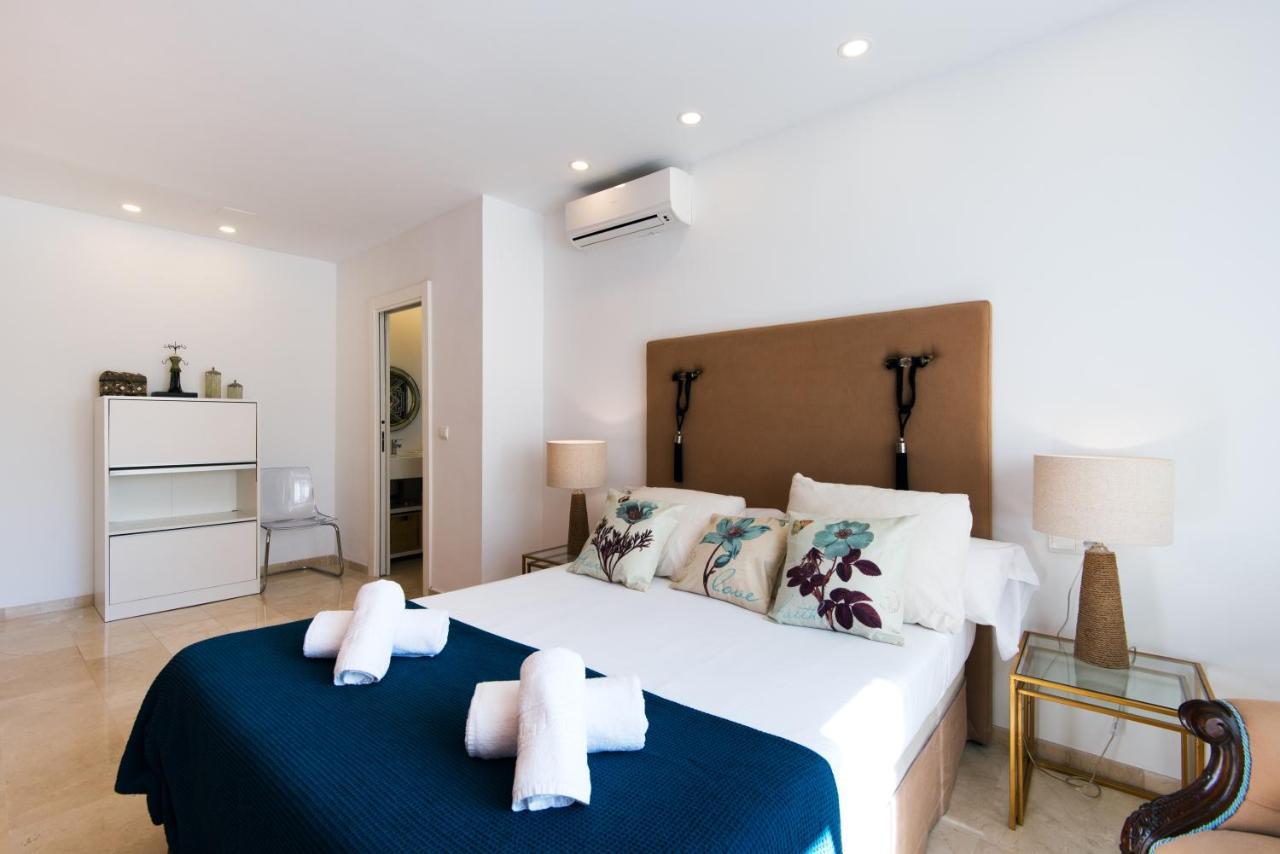 ROYAL TORREQUEBRADA Apartment primera linea de mar Benalmádena Exterior foto